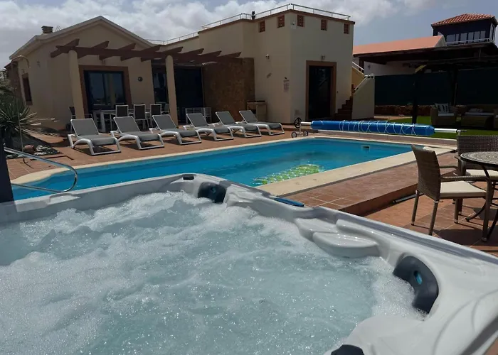 Vista Verde, Luxury Family Front Line Golf, Hot Tub,pool Table, 8 Pers, Caleta De Fuste